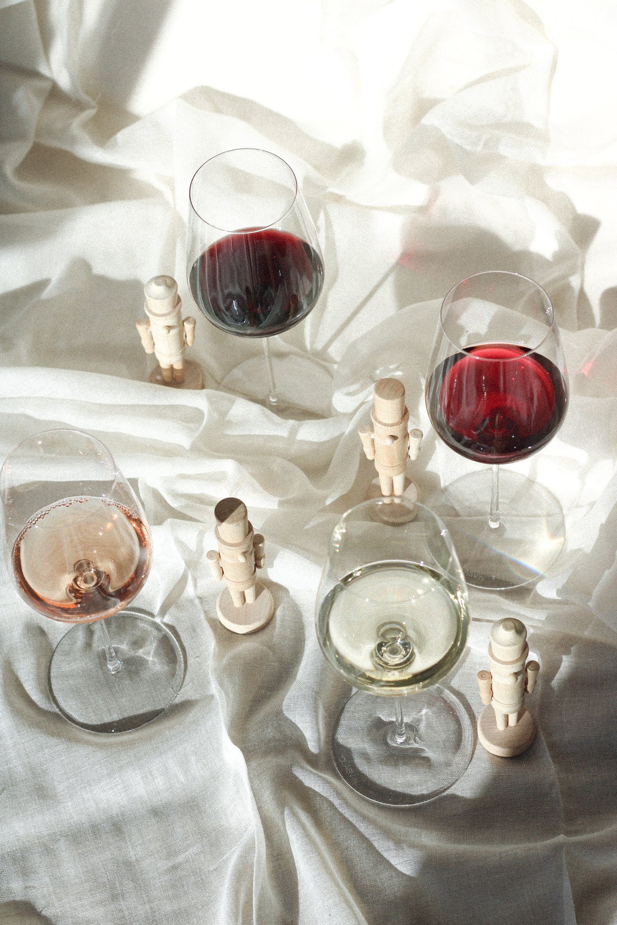 Wine Glasses – Savor the Wine Club
